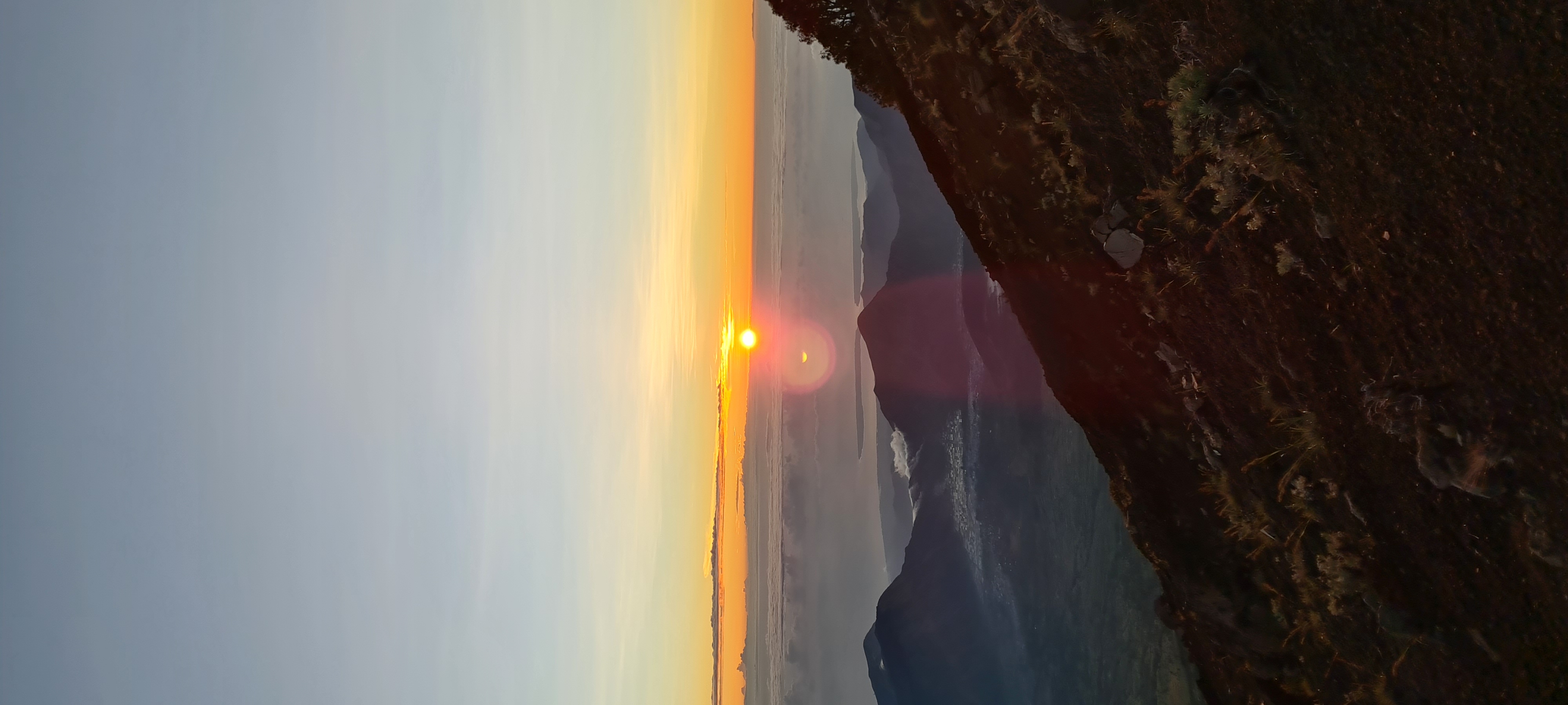 Rinjani 23/64: Pendakian ke puncak ternyata lebih berat, namun dengan adanya pemandangan matahari terbit lelahnya teralihkan