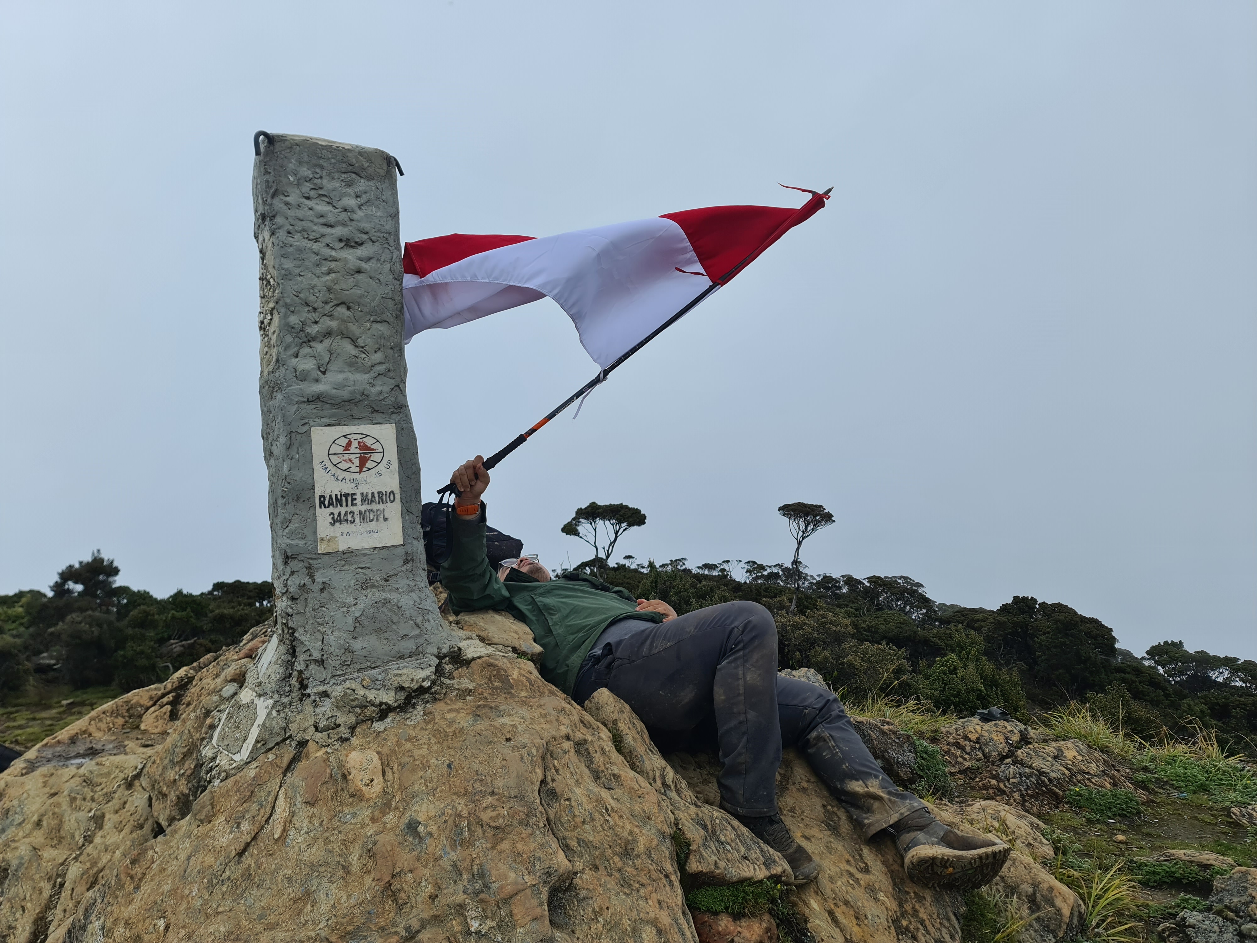 Gunung Latimojong - dan berhenti sejenak